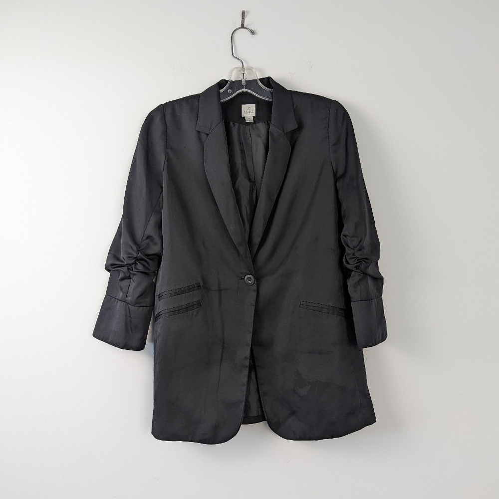 Women's Lauren Conrad Classic Black Blazer Size 4